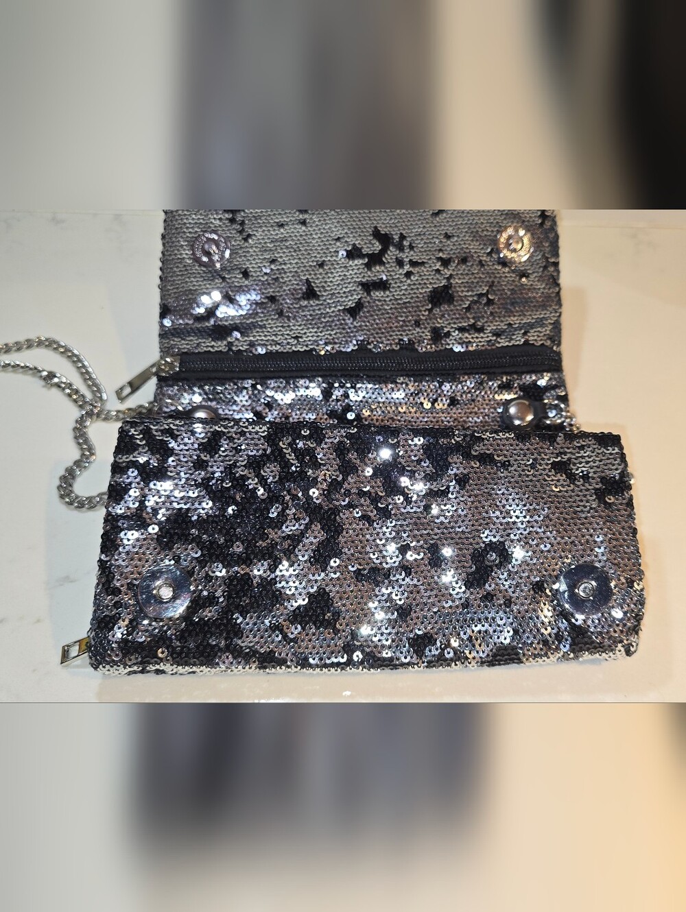 Mossimo Supply Co. Black Sequin Chain Crossbody - Picture 3 of 6